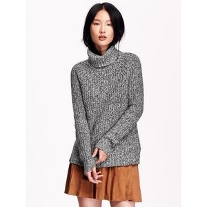Old Navy Gray Marled Turtleneck Sweater - S